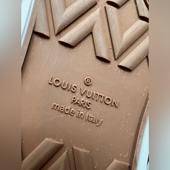 🔹Louis Vuitton Trocadero Monogram Sneakes  LV 7=8 Us - Picture 11 of 12